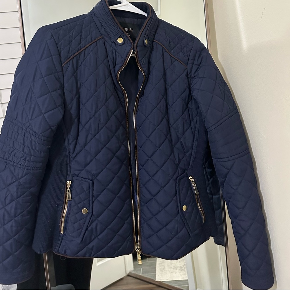 Active USA Women's Dark Blue Quilted Jacket Full Zip w/Gold Accent Size: S